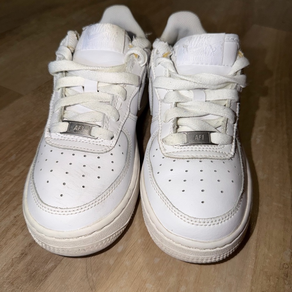 Nike Air Force 1 Low (White) – Kids 4Y / Women’s 5.5